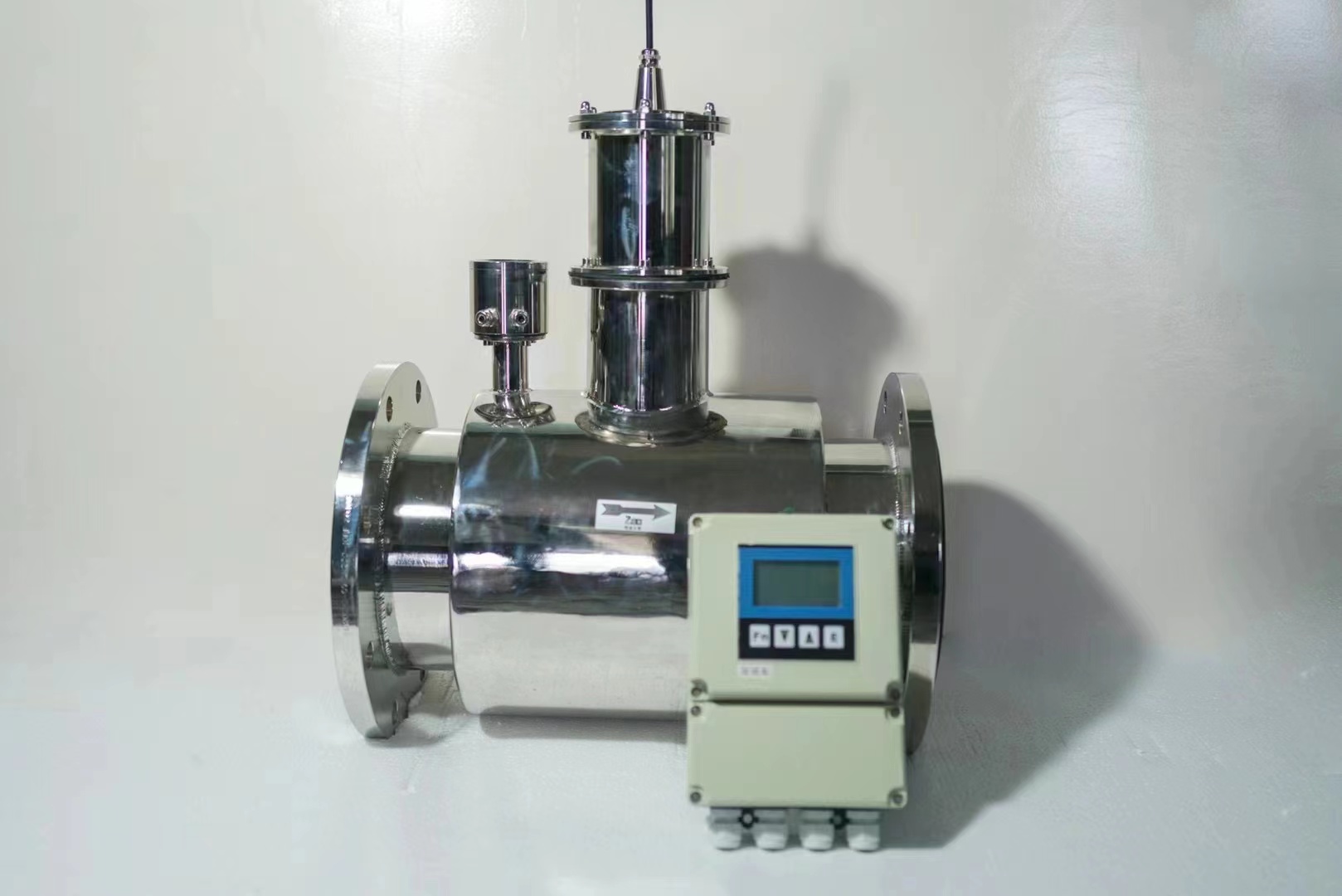 非满管电磁流量计：突破满管限制，精准计量